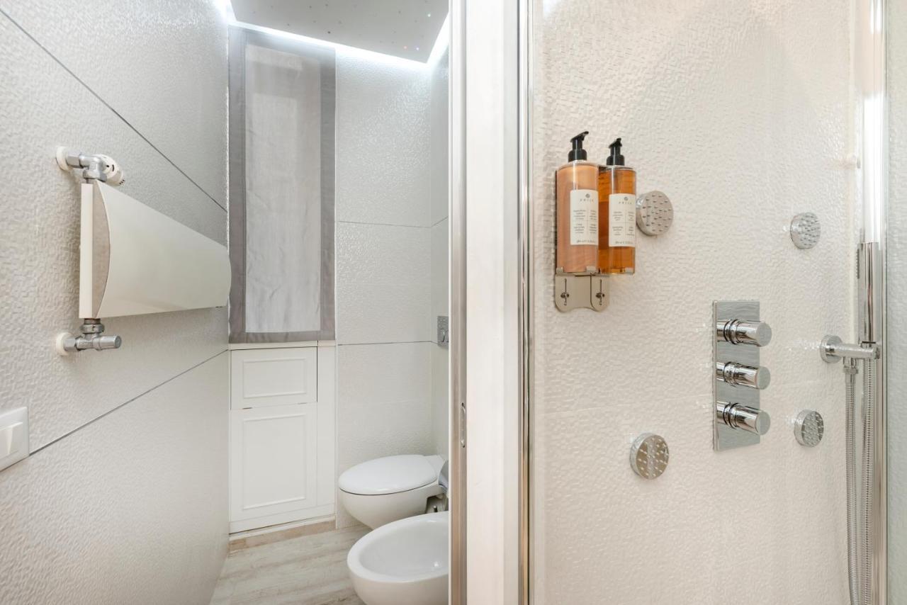 Primus Monti Suites Bagian luar foto